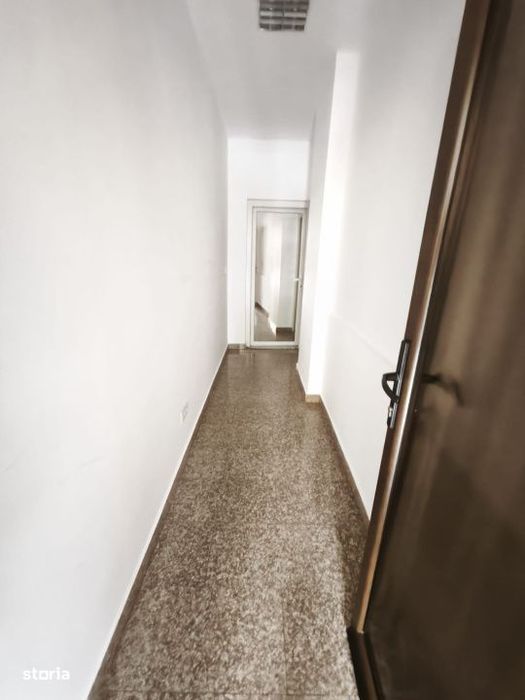 Spatiu birouri de inchiriat, ultracentral, 70 mp, Radauti