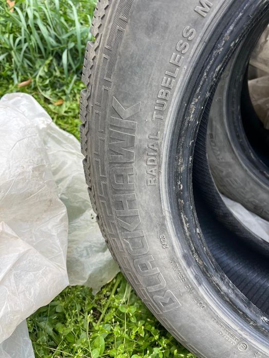 Зимние шины 235/60R18