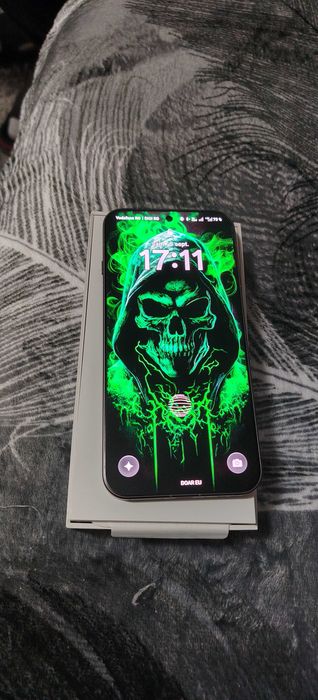 Vând telefon Oppo find x9 pro