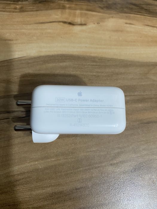 Блок питания, зарядка на макбук (MacBook)