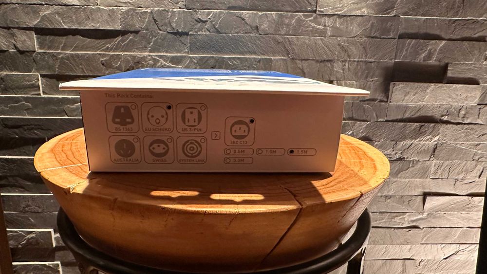 Pachet 2 x Cablu alimentare IsoTek EVO3 Initium – 1.5 m