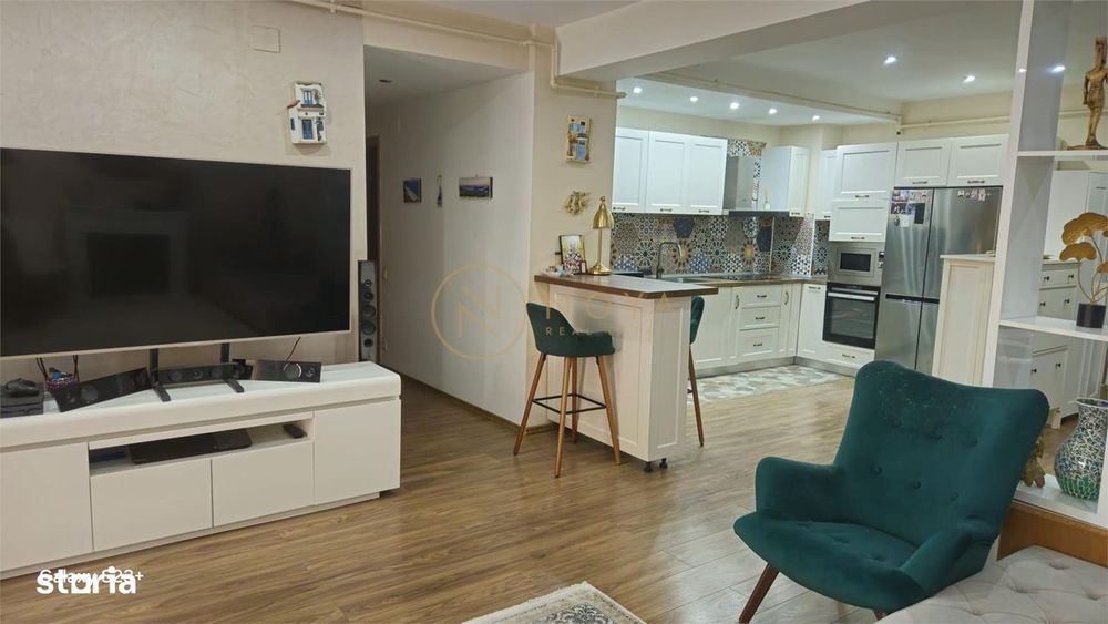 Apartament de vanzare de 4 camere in zona Pipera