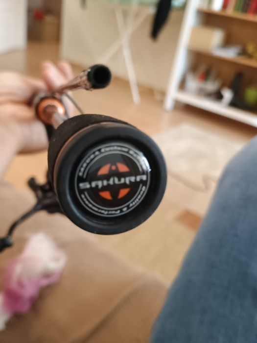 Комплект въдица Sakura TSUBAREA 1.6 m 0.2 -3 гр. + Макара Daiwa Fuego LT2000D