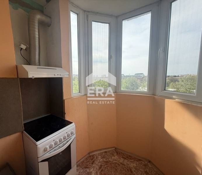 Тристаен апартамент в ж.к. Родина 2