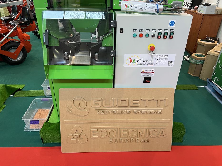 Tocator pentru reciclare cabluri