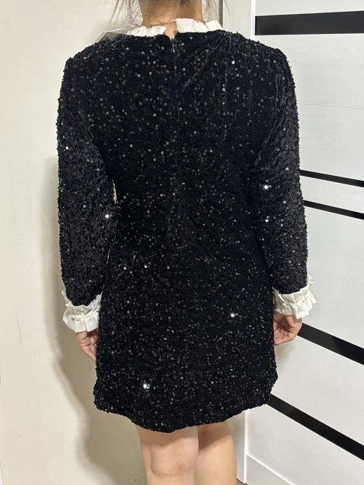 Платье велюр с пайетками