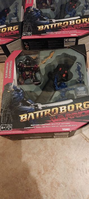Продавам детски чисто нови  играчки.BATTROBORG WARRIOR.