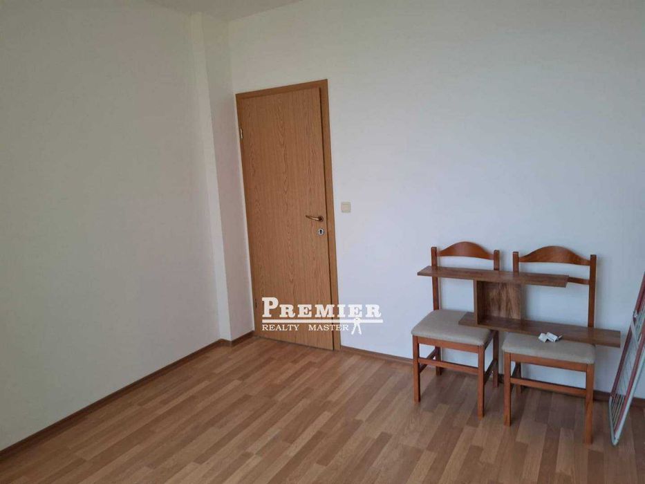 Продава се Двустаен апартамент в к.к. Слънчев бряг - 47 кв.м за 1277 €/кв.м - Снимка #3