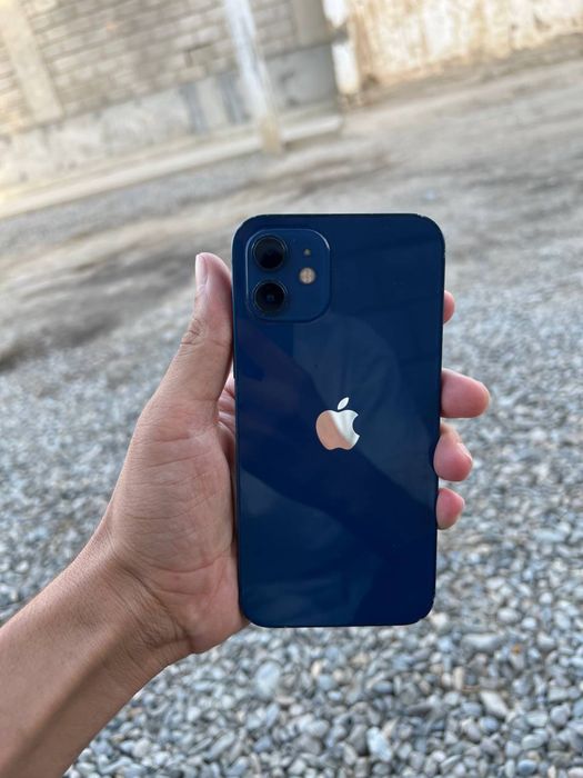 Nomi IPhone    12