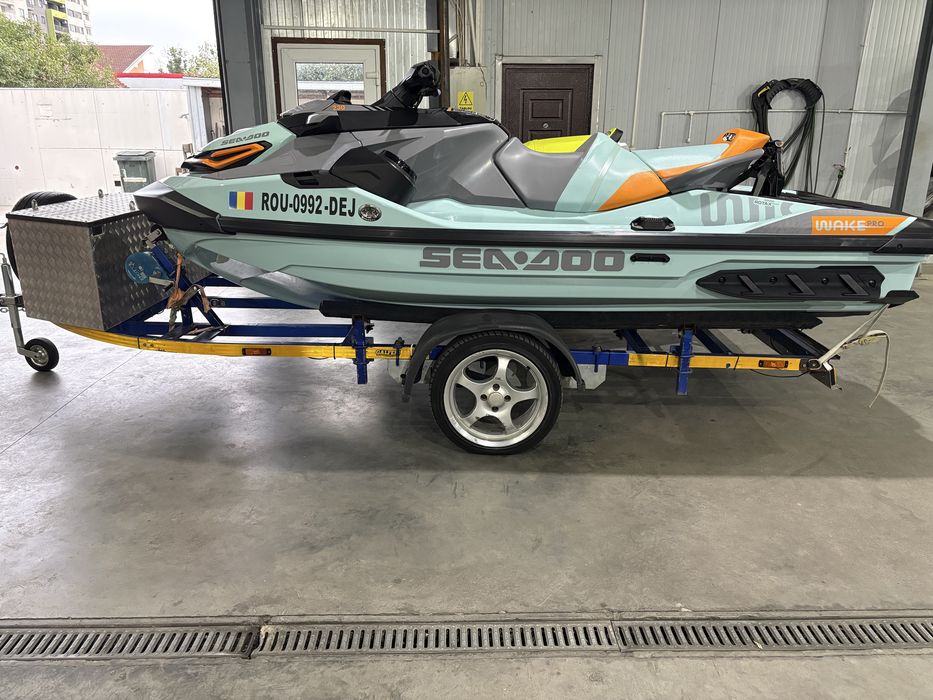 Vand skijeturi wake 230 si spark trixx 3