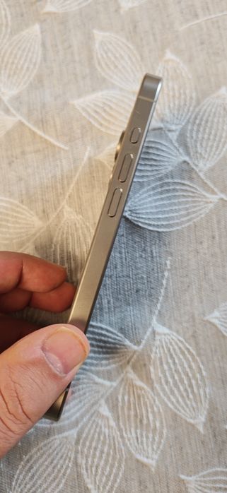 Iphone 15 pro Natural titanium