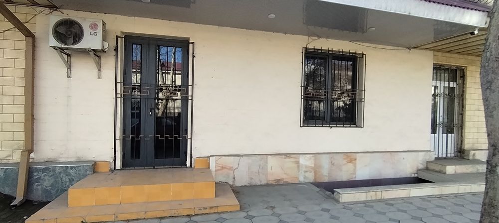 Срочно продаётся ОФИС у дороги  по улице Гагарина