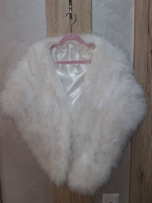 ПОД НАЕМ Пухена официална наметка- БУЛКА, АБИТУРИЕНТКА и др.