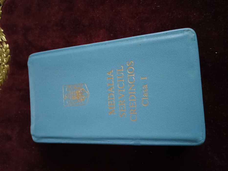 Vand cutie Medalia Serviciul Credincios clasa I + panglica medalie !!