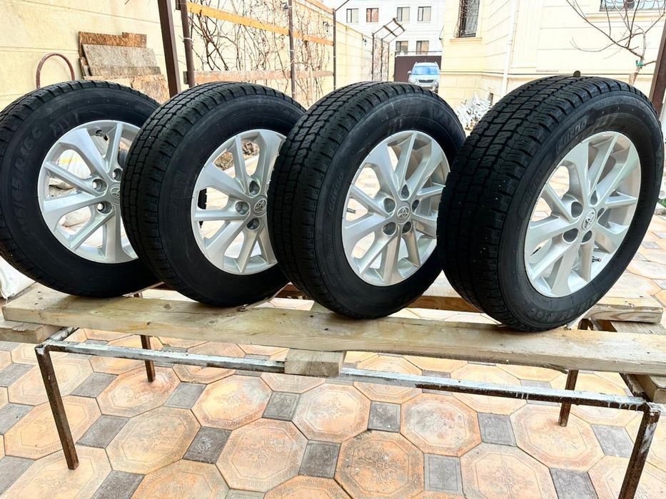 Продается 215/65 R16