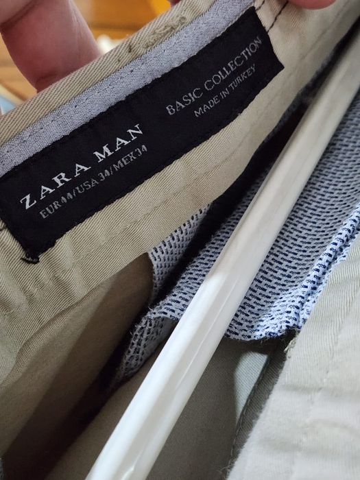 Светлые мужские брюки