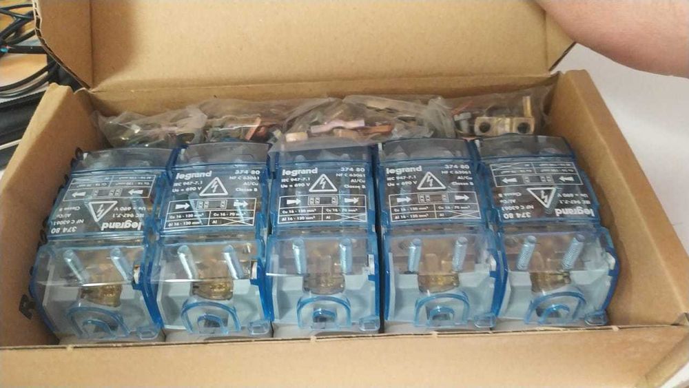 распределительные блоки Legrand 037480