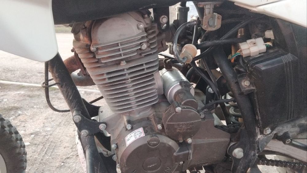 Мотоцикл эндуро 06