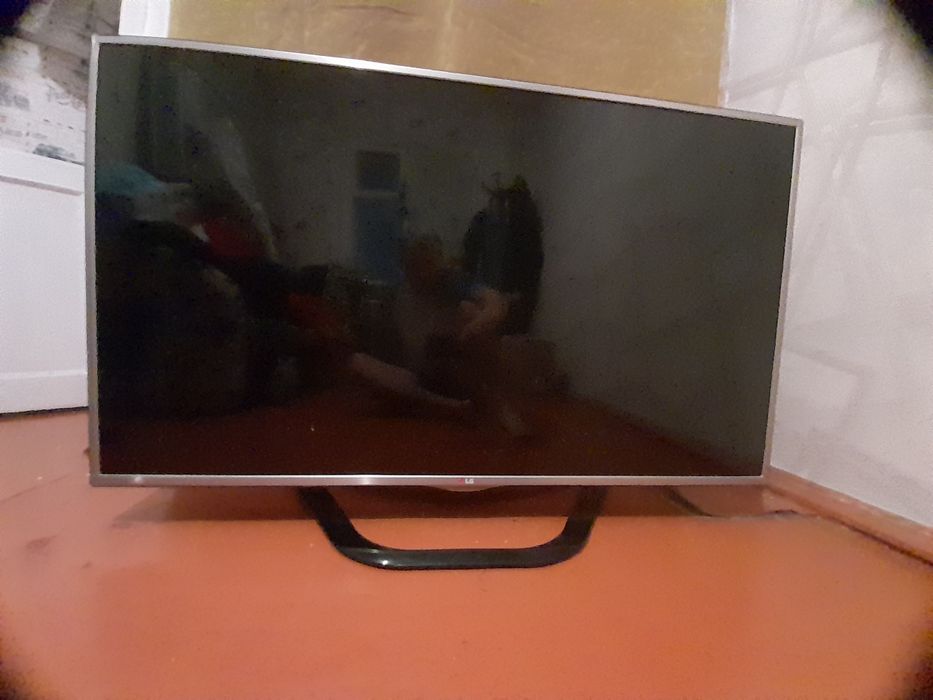 Продаётся телевизор LG