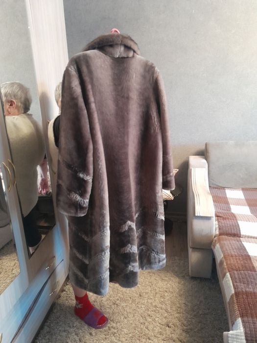 Шуба цигейка , воротник норка