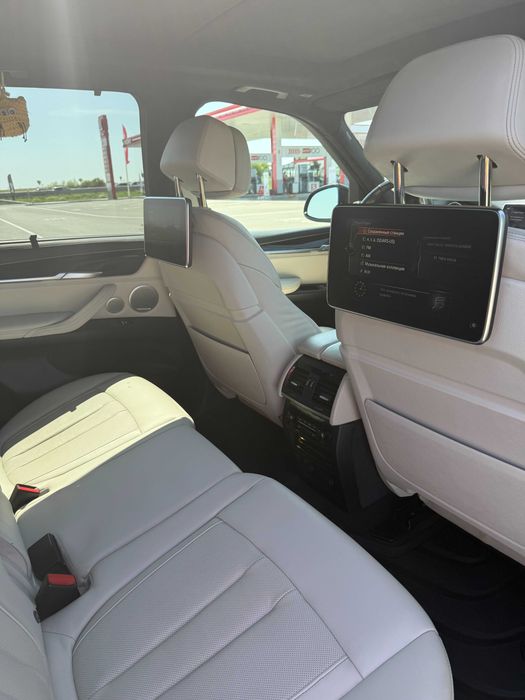 BMW X5 F15 xDrive50i