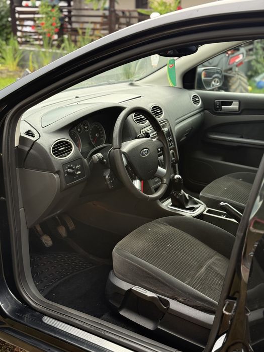 FORD Focus 2006 — imagine 5