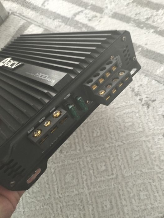 Продам усилитель