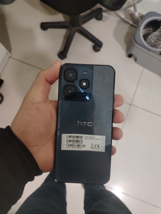 Телефон HTC Wildfire E7