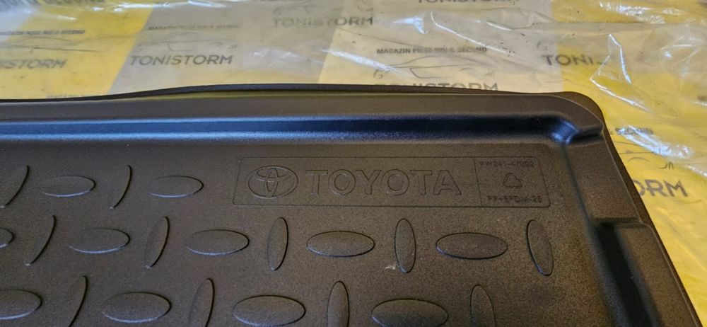 Tava portbagaj Toyota Prius, originala PW241-47002