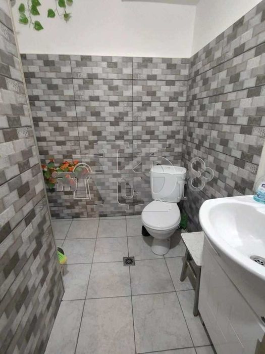 Продава се Четиристаен апартамент в Добрич, Център - 92 кв.м за 1192 €/кв.м - Снимка #6