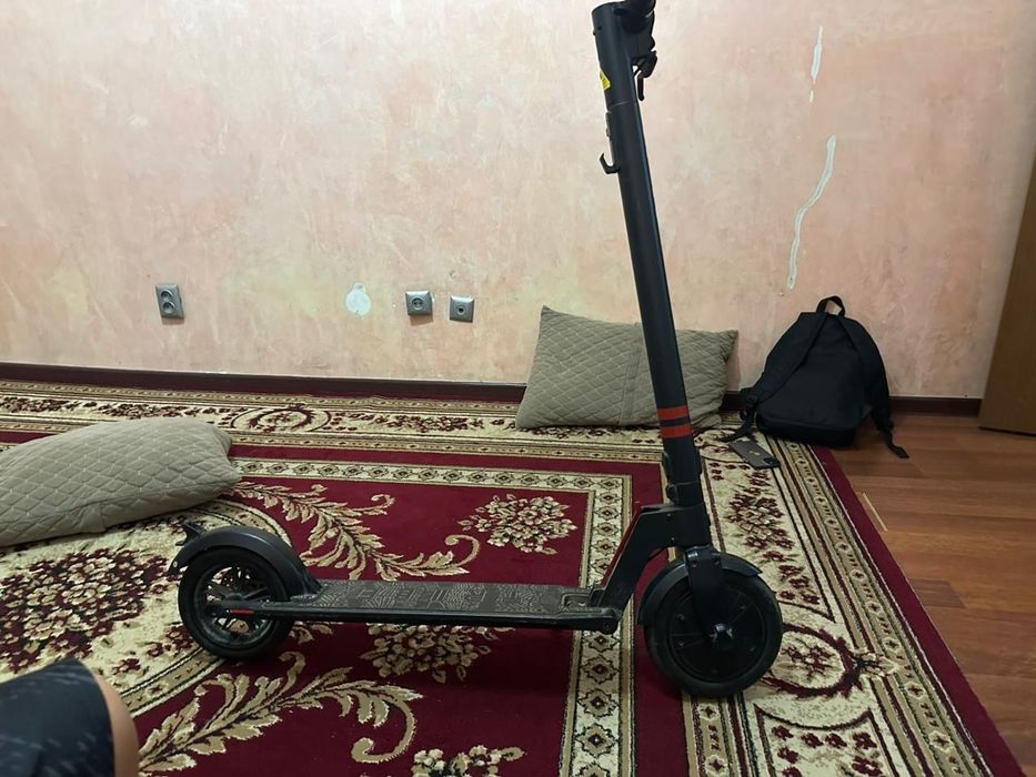 Продам электросамокат