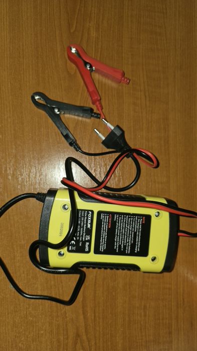 Incarcator pentru baterii auto