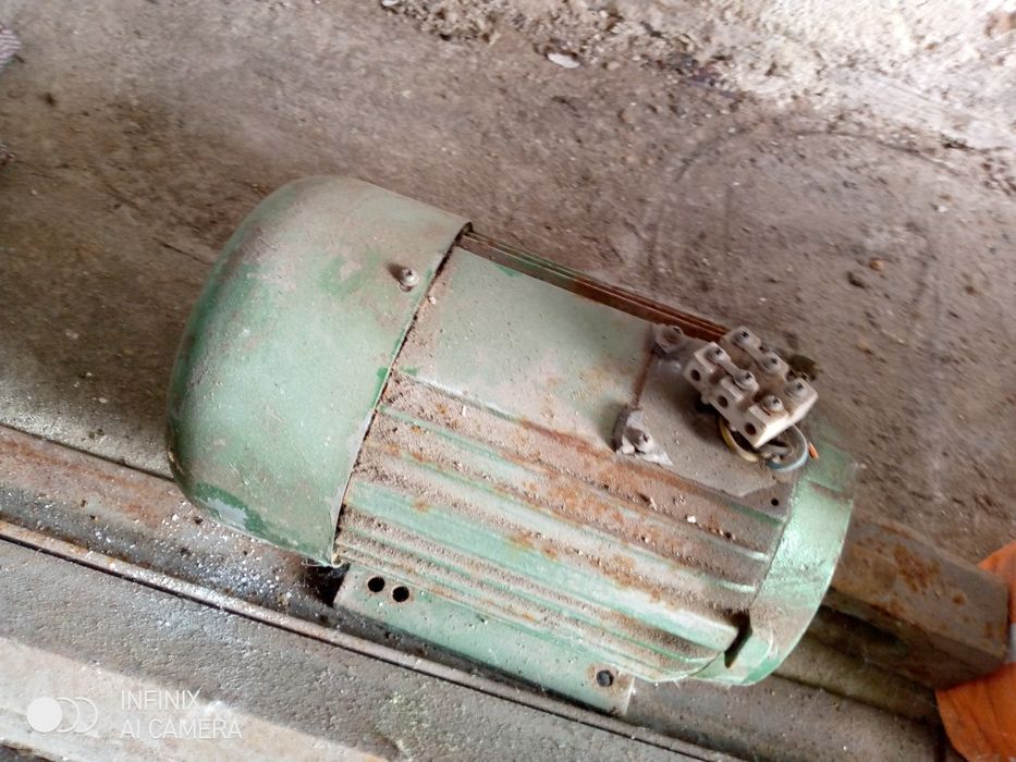 Продам насос масляный