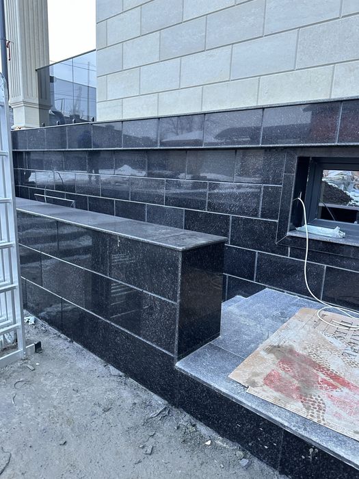 Монтаж гранить Травертин Мрамор Облицовка фассада