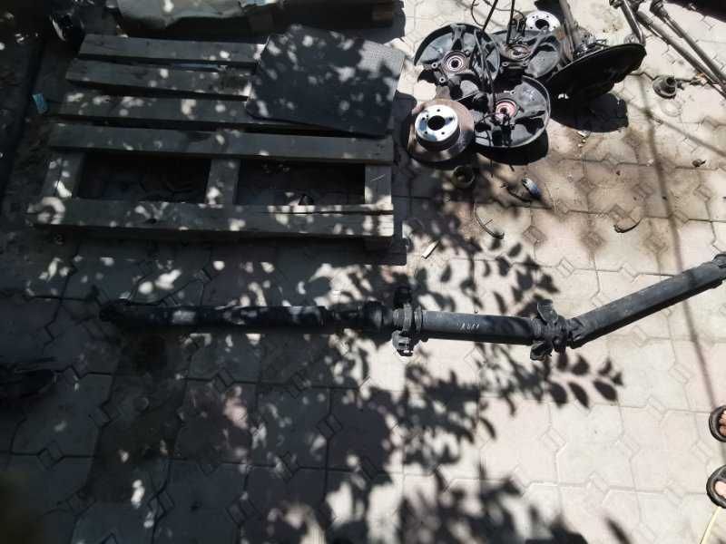 Карданный вал Toyota Voxy