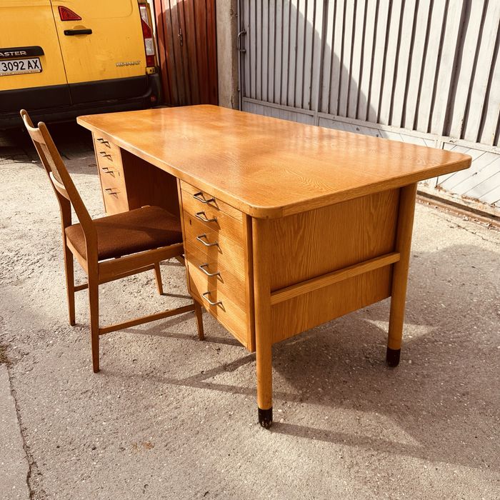 Шведско дизайнерско бюро + стол | Swedish Modern | 60-те години