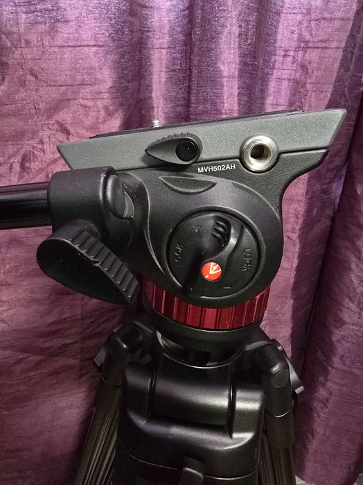 Trepied Manfrotto MVH502AH