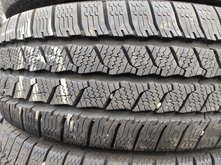 4бр Зимни гуми 215 60 17 С - Continental - DOT 2024