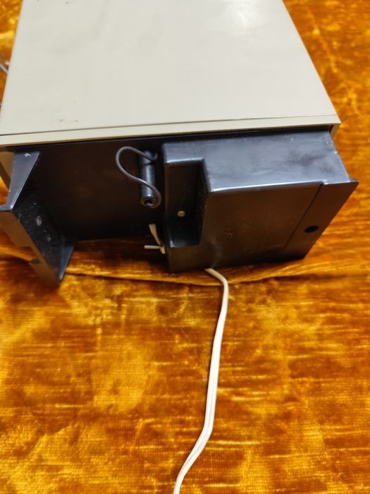 Продавам осциллоскоп