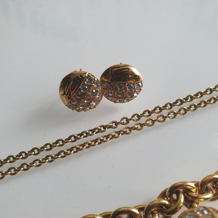 Комплект от три части Guess