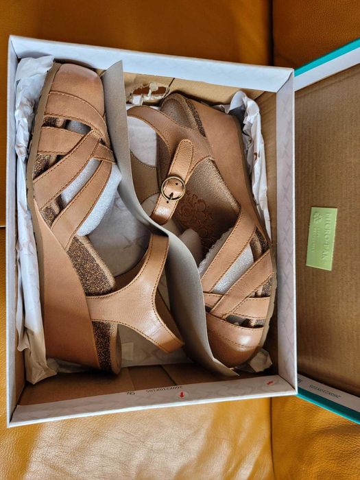 Кожени ортопедични сандали Aetrex