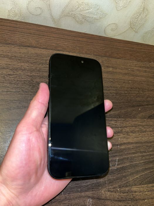 Продам Iphone 15