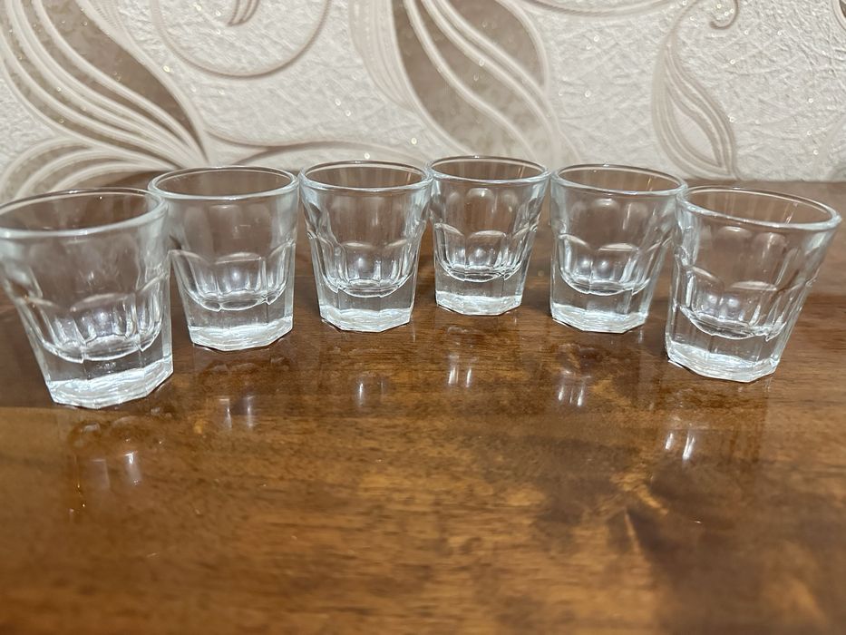 Стопки стеклянные