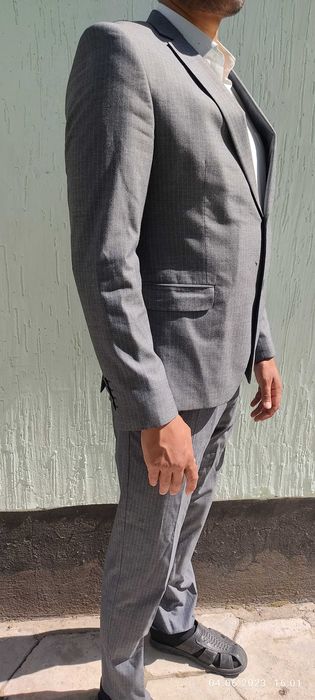 Продам костюм двойку