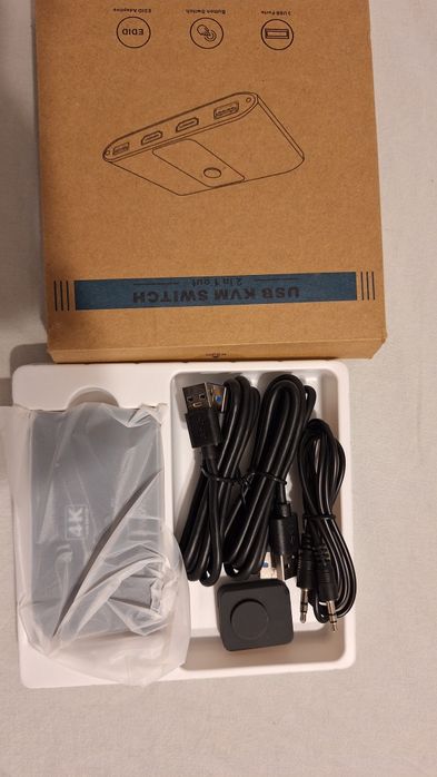 Comutator KVM USB 3.0 4K 2 Porturi HDM pentru 1 Monitor 2 Cal