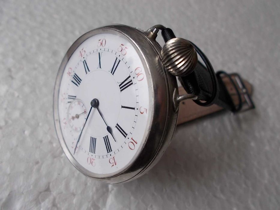 швейцарски ръчен часовник