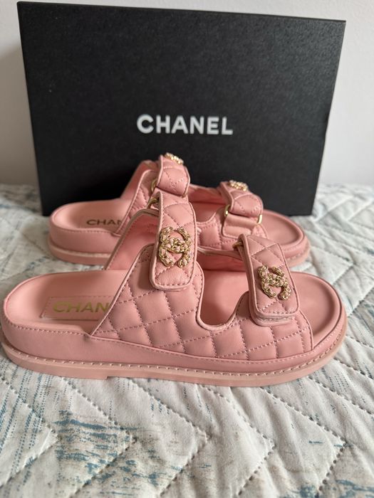 Чехли Chanel