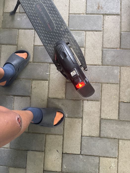 Trotineta electrica akai infiny urban
