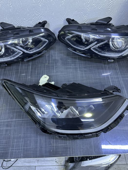 Фара на HYUNDAI Sonata dn8