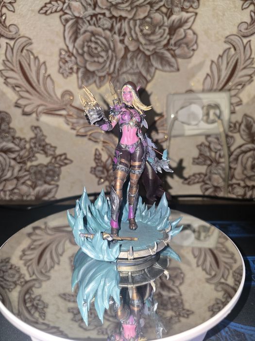 Статуэтки эксклюзивные